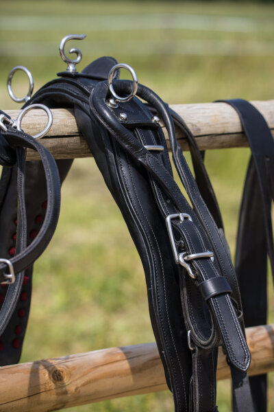 MXL Selett mit Schnellverschluss schwarz Pony